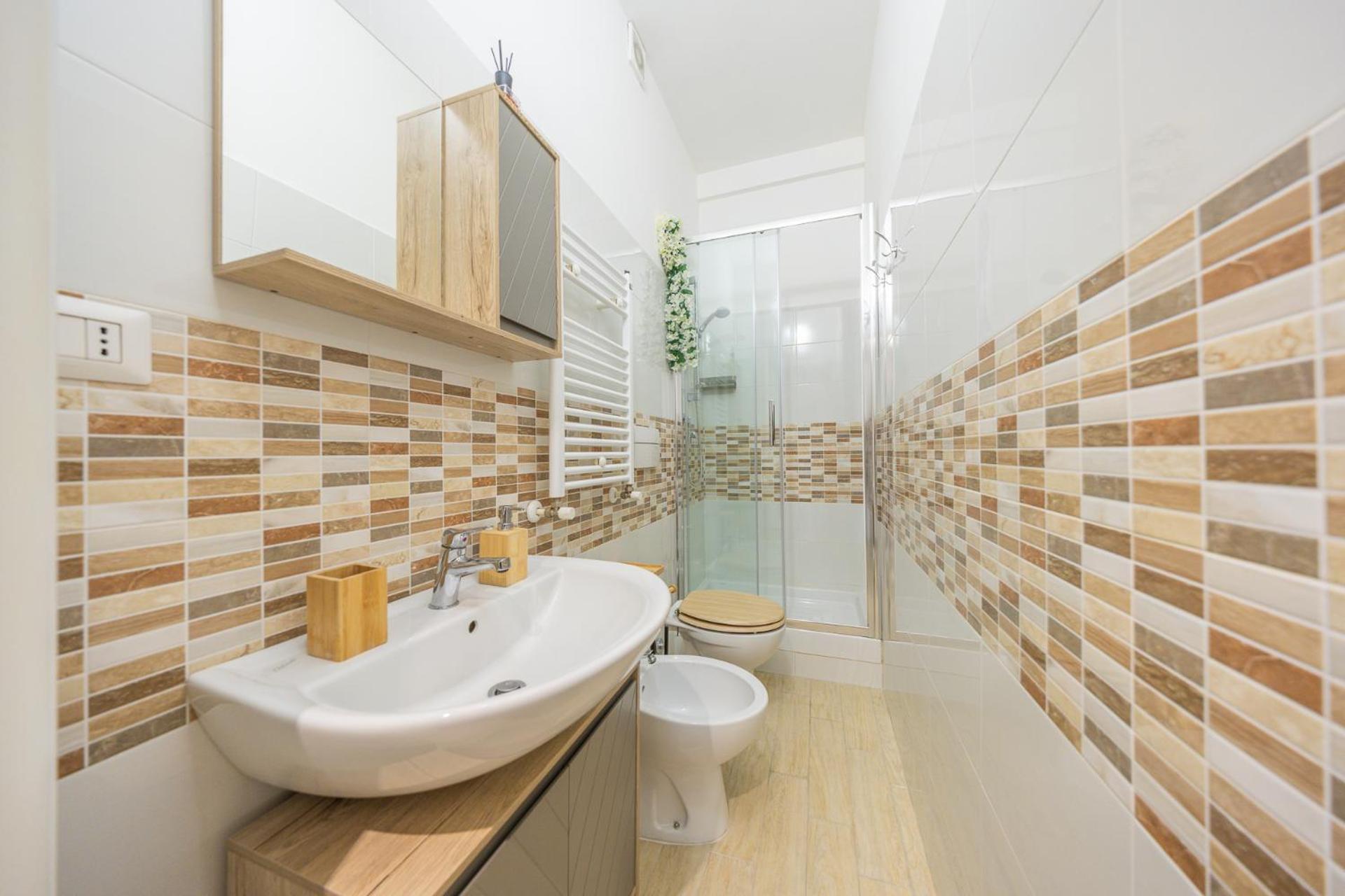 Apartment Colosseo A 20 Min-casa Elegante Con Metro C A 500mt Rome